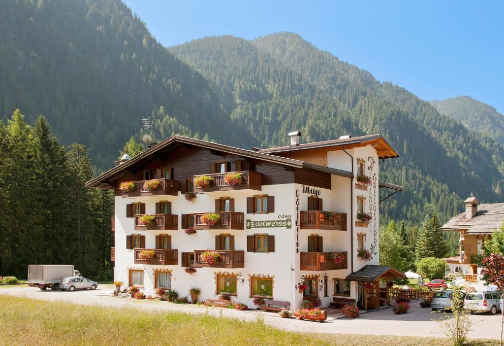 Cesa Edelweiss Living & Spa Campitello di Fassa Extérieur photo